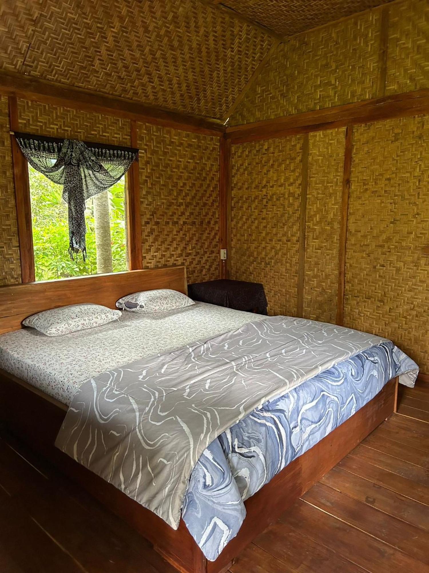 Banana Bungalows Tetebatu Pokoj fotografie